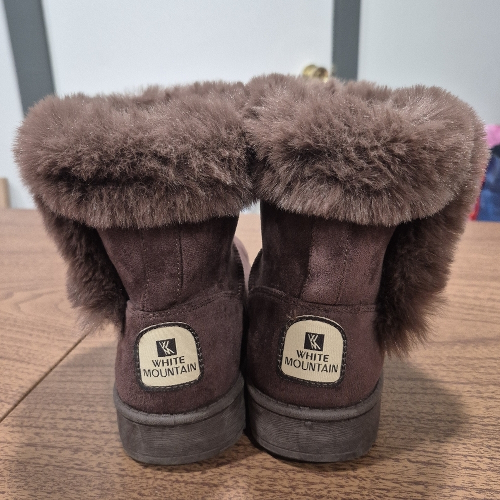 Like New! White Mountain Faux Suede And Fur Boots - Picture 3 of 9
